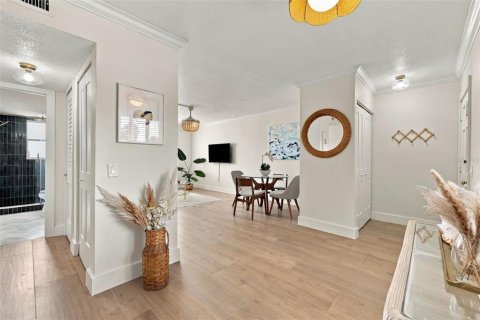 Copropriété à vendre à Saint Pete Beach, Floride: 1 chambre, 64.85 m2 № 2399140 - photo 5