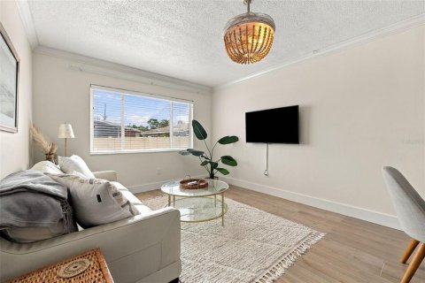 Copropriété à vendre à Saint Pete Beach, Floride: 1 chambre, 64.85 m2 № 2399140 - photo 7
