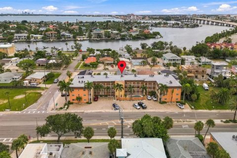 Copropriété à vendre à Saint Pete Beach, Floride: 1 chambre, 64.85 m2 № 2399140 - photo 30