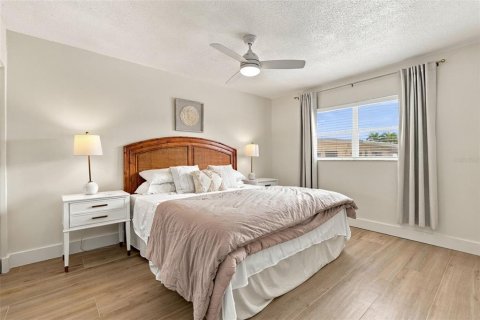 Copropriété à vendre à Saint Pete Beach, Floride: 1 chambre, 64.85 m2 № 2399140 - photo 16