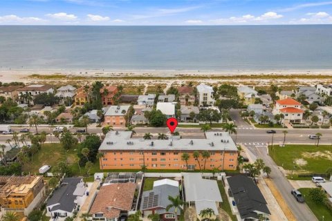 Copropriété à vendre à Saint Pete Beach, Floride: 1 chambre, 64.85 m2 № 2399140 - photo 25