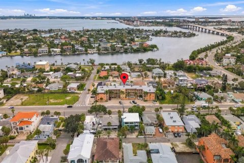 Copropriété à vendre à Saint Pete Beach, Floride: 1 chambre, 64.85 m2 № 2399140 - photo 29