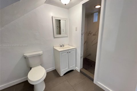 Снять в аренду виллу или дом в Майами, Флорида 1 спальня, 65.03м2, № 1933344 - фото 5