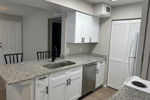 Купить кондоминиум в Орландо, Флорида 4 комнаты, 77.02м2, № 2091610 - фото 28
