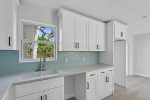 Casa en venta en Vero Beach, Florida, 3 dormitorios, 177.91 m2 № 2146179 - foto 14