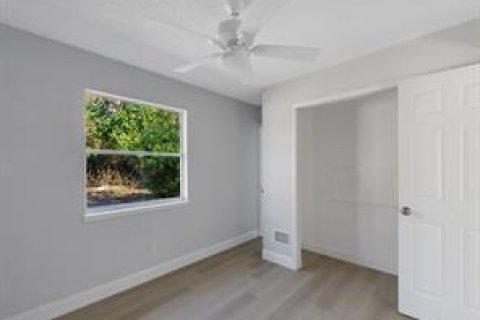 Casa en venta en Vero Beach, Florida, 3 dormitorios, 177.91 m2 № 2146179 - foto 17