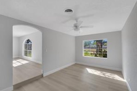 Casa en venta en Vero Beach, Florida, 3 dormitorios, 177.91 m2 № 2146179 - foto 11