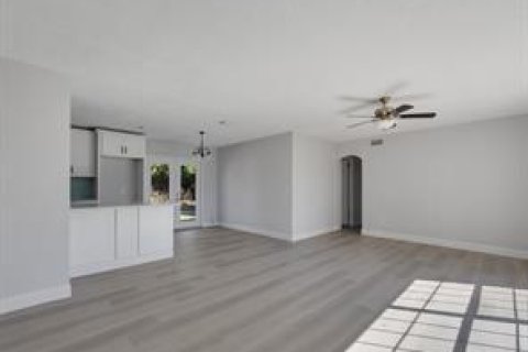 Casa en venta en Vero Beach, Florida, 3 dormitorios, 177.91 m2 № 2146179 - foto 12