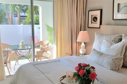 Townhouse in Tampa, Florida 4 bedrooms, 235.79 sq.m. № 1885192 - photo 10