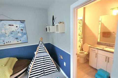 Townhouse in Tampa, Florida 4 bedrooms, 235.79 sq.m. № 1885192 - photo 29