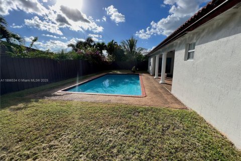 Снять в аренду виллу или дом в Майами, Флорида 4 спальни, 195.75м2, № 1954671 - фото 21