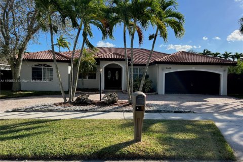 Снять в аренду виллу или дом в Майами, Флорида 4 спальни, 195.75м2, № 1954671 - фото 18