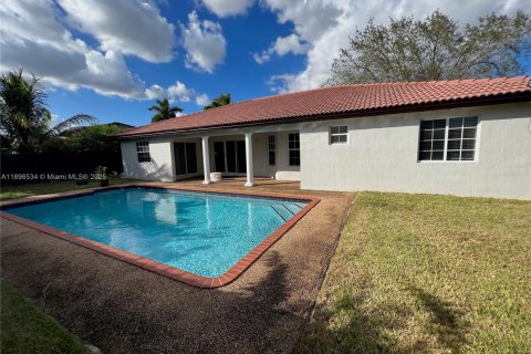 Снять в аренду виллу или дом в Майами, Флорида 4 спальни, 195.75м2, № 1954671 - фото 19