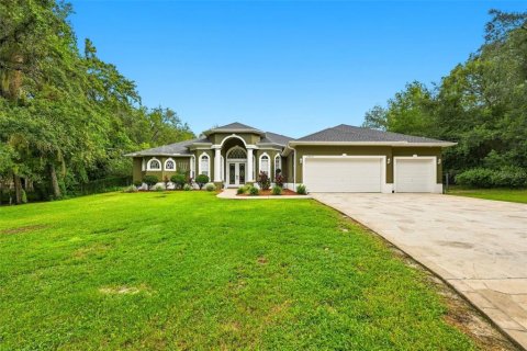 Villa ou maison à Spring Hill, Floride 3 chambres, 276.85 m2 № 2329539
