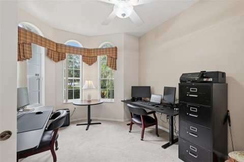 House in Spring Hill, Florida 3 bedrooms, 276.85 sq.m. № 2329539 - photo 20