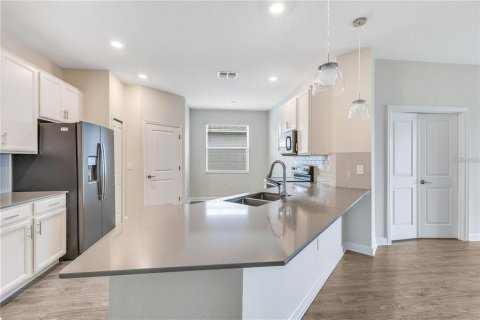 Villa ou maison à louer à Davenport, Floride: 3 chambres, 193.24 m2 № 2339015 - photo 7