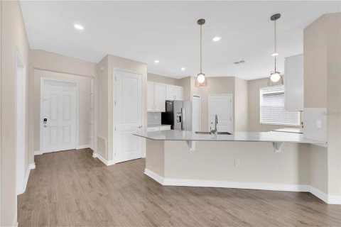 Villa ou maison à louer à Davenport, Floride: 3 chambres, 193.24 m2 № 2339015 - photo 6