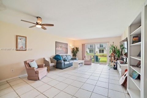 Condominio en venta en Ormond Beach, Florida, 2 dormitorios, 110 m2 № 1927553 - foto 15