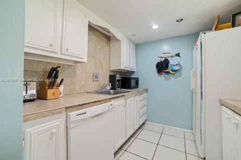 Condominio en venta en Ormond Beach, Florida, 2 dormitorios, 110 m2 № 1927553 - foto 6