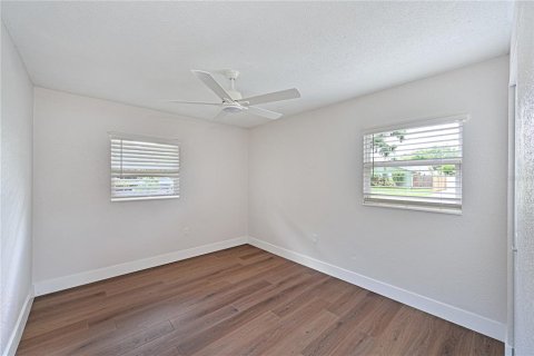 Villa ou maison à vendre à Sarasota, Floride: 4 chambres, 223.71 m2 № 1888590 - photo 18