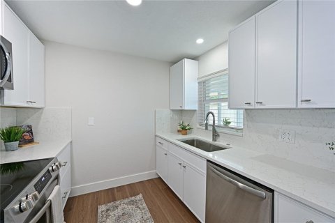 Villa ou maison à vendre à Sarasota, Floride: 4 chambres, 223.71 m2 № 1888590 - photo 26