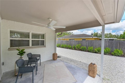 House in Sarasota, Florida 4 bedrooms, 223.71 sq.m. № 1888590 - photo 23