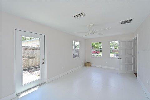 Villa ou maison à vendre à Sarasota, Floride: 4 chambres, 223.71 m2 № 1888590 - photo 11
