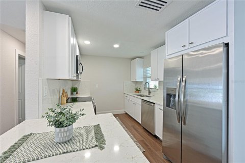 Villa ou maison à vendre à Sarasota, Floride: 4 chambres, 223.71 m2 № 1888590 - photo 14