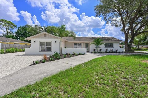 Villa ou maison à vendre à Sarasota, Floride: 4 chambres, 223.71 m2 № 1888590 - photo 1