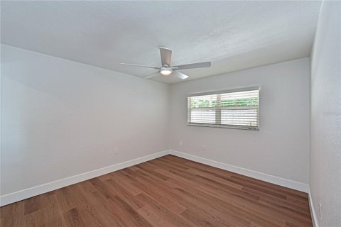 House in Sarasota, Florida 4 bedrooms, 223.71 sq.m. № 1888590 - photo 15