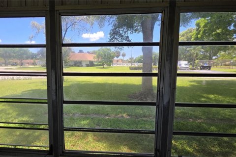 Copropriété à louer à Margate, Floride: 2 chambres, 90.12 m2 № 2240694 - photo 19