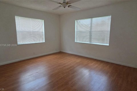 Copropriété à louer à Margate, Floride: 2 chambres, 90.12 m2 № 2240694 - photo 8