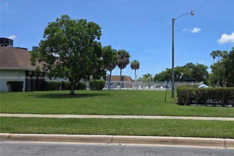 Copropriété à louer à Margate, Floride: 2 chambres, 90.12 m2 № 2240694 - photo 23