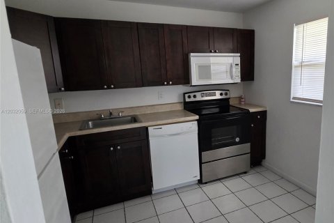 Copropriété à louer à Margate, Floride: 2 chambres, 90.12 m2 № 2240694 - photo 21