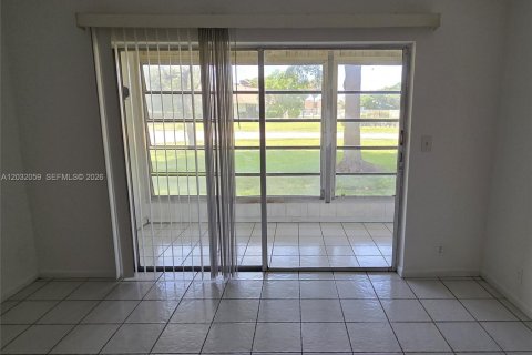 Copropriété à louer à Margate, Floride: 2 chambres, 90.12 m2 № 2240694 - photo 18