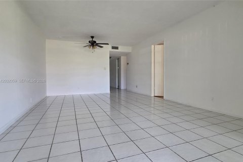 Copropriété à louer à Margate, Floride: 2 chambres, 90.12 m2 № 2240694 - photo 20