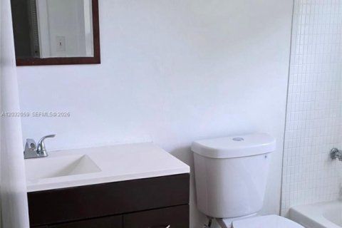 Copropriété à louer à Margate, Floride: 2 chambres, 90.12 m2 № 2240694 - photo 10