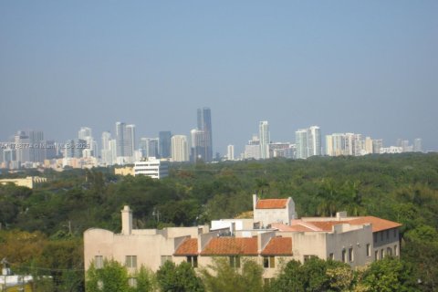 Condo in Miami, Florida, 1 bedroom  № 1859966 - photo 15