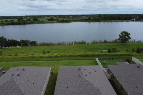 Casa en alquiler en Palm Bay, Florida, 4 dormitorios, 169.83 m2 № 1922351 - foto 5