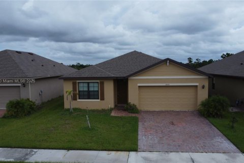 Casa en alquiler en Palm Bay, Florida, 4 dormitorios, 169.83 m2 № 1922351 - foto 8