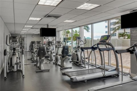 Condo in Fort Lauderdale, Florida, 2 bedrooms № 2077243 - photo 28