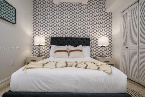 House in Palm City, Florida 9 bedrooms, 458.84 sq.m. № 1951760 - photo 30