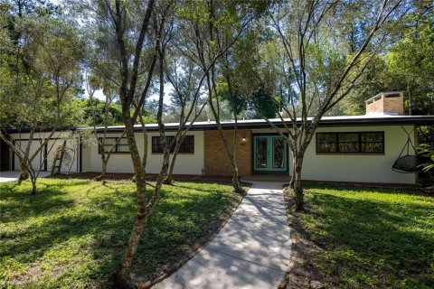 Casa en venta en Gainesville, Florida, 4 dormitorios, 277.22 m2 № 1858285 - foto 1
