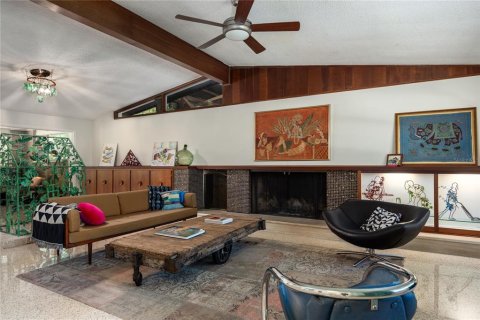 Casa en venta en Gainesville, Florida, 4 dormitorios, 277.22 m2 № 1858285 - foto 3