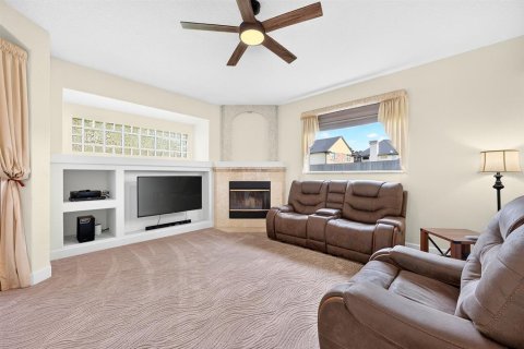 Villa ou maison à vendre à Orlando, Floride: 4 chambres, 228.63 m2 № 2438245 - photo 9