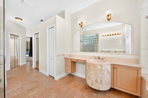Villa ou maison à vendre à Orlando, Floride: 4 chambres, 228.63 m2 № 2438245 - photo 20