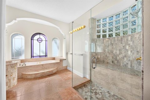 Villa ou maison à vendre à Orlando, Floride: 4 chambres, 228.63 m2 № 2438245 - photo 19