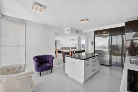 Condo in Aventura, Florida, 3 bedrooms  № 1999044 - photo 20