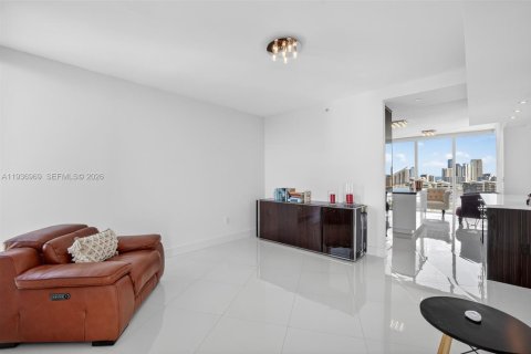 Condo in Aventura, Florida, 3 bedrooms  № 1999044 - photo 26