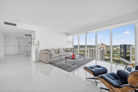Condo in Aventura, Florida, 3 bedrooms  № 1999044 - photo 9